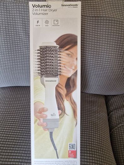 NEW InnovaGoods 1000W Ionic Volumising Hair Dryer Brush - Boxed