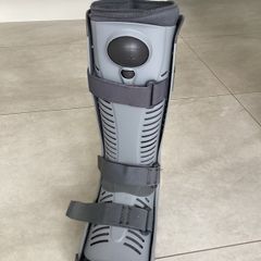 Medical Boot. Size Large.