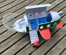 peppa pig aeroplane toy