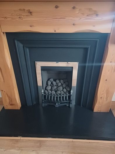 Beautifly Cafted Solid  Oak Fireplace With Matching Mirror
