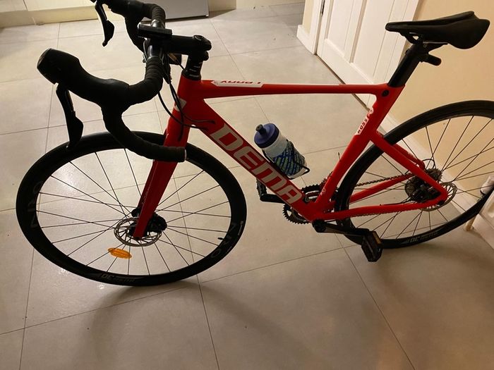 Dema leony Road Bike