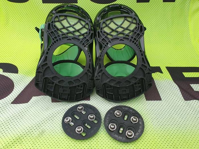 Salamon snowboard bindings