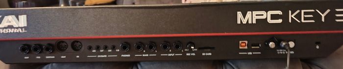 Akai MPC Key 37 Like New