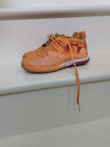 Astro turf (size 35 / UK 2.5)