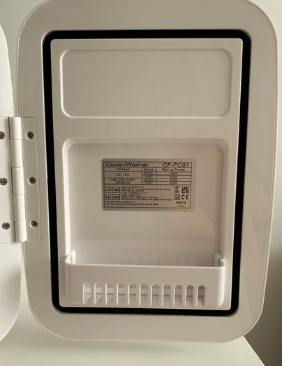 Mini fridge