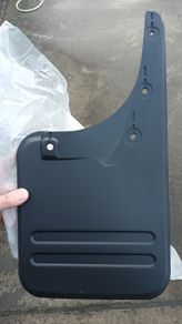 MK6 Hilux Mudflap