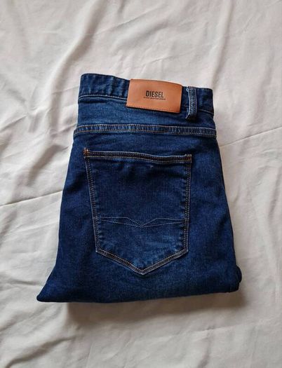 diesel stretch denim Size 30/34 zip fly navy in like new condition