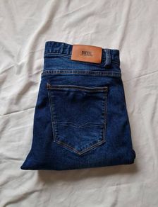 diesel stretch denim Size 30/34 zip fly navy in like new condition