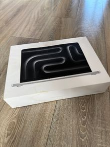 MacBook Pro Box