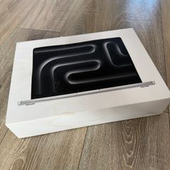 MacBook Pro Box
