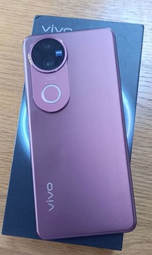 Vivo V50 12gb/512gb