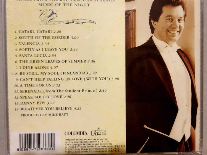 Finbar Wright, 2 CD, VG condition.