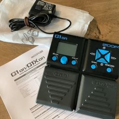 ZOOM G1on guitar multi-effects processor with PSU