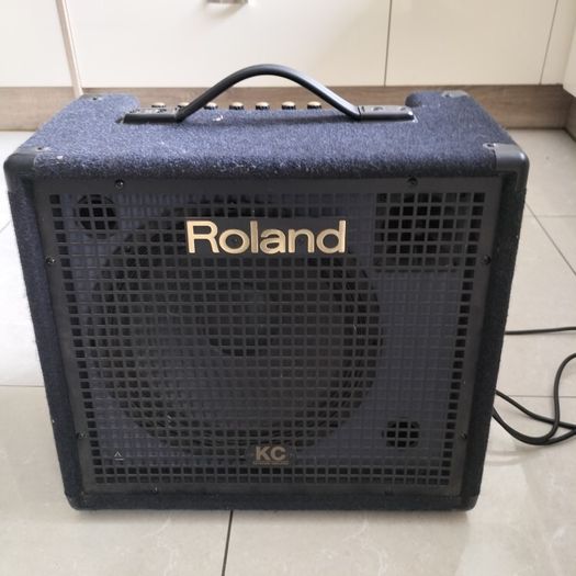 Roland KC150 amp