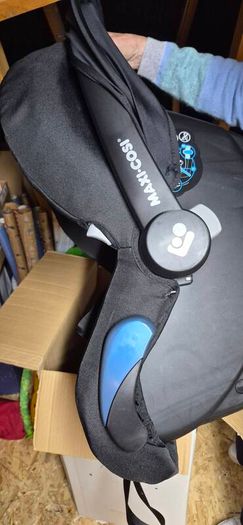 Maxi cosi baby car seat