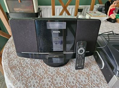 Phillips CD/Mp3 player/FM radio