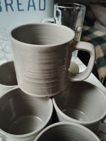 cups and mugs