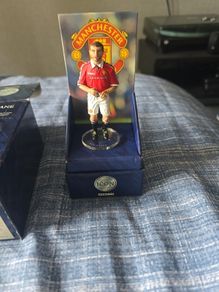 roy keane corgi icon special edition sculpture figures