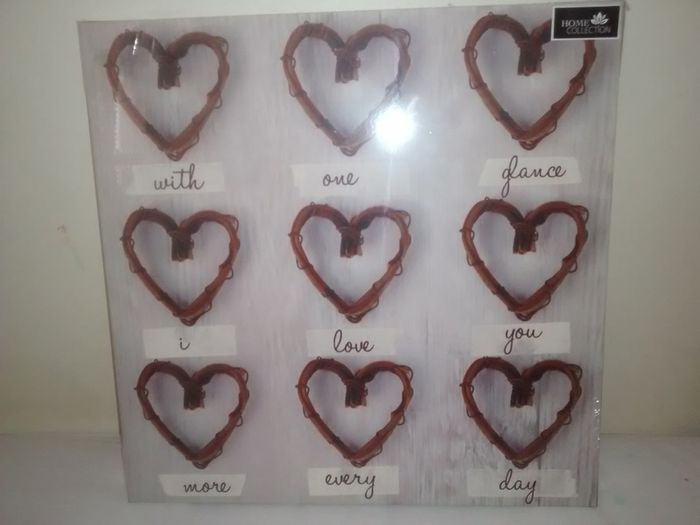PRICE REDUCED TO SELL!! Brand New 'Home Collection' Decoration