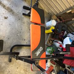 Weights bench
