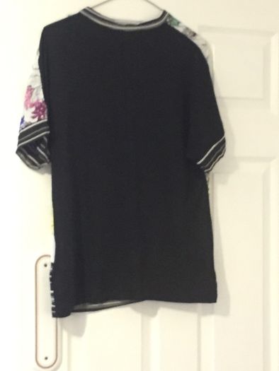 Ladies pretty top