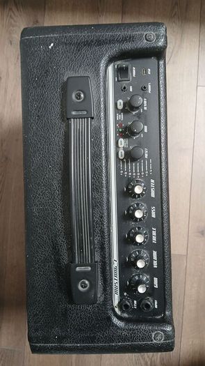 Fender Mustang I V.2 20W Guitar Amplifier  Excellent Condition