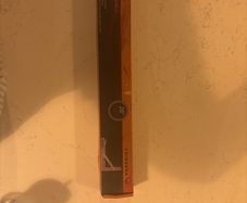 Folding shelf bracket