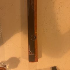 Folding shelf bracket
