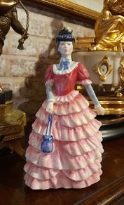 Royal Doulton figurine "Diane"