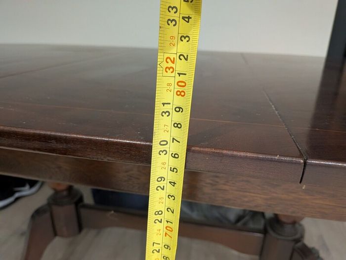Veneer extendable Table