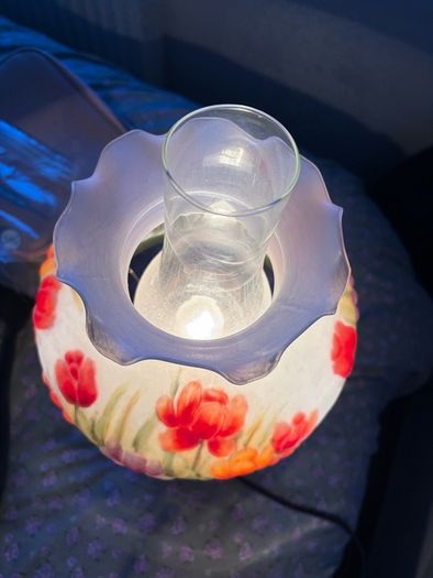 Vintage Hand-Painted Double Light Tulip Table Lamp