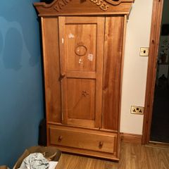 childs wardrobe