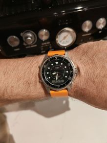 Casio "Arnie" AMW320R