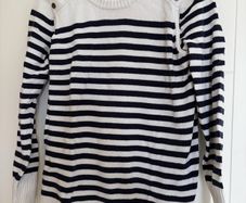 Nursing sweater