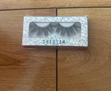 lashes