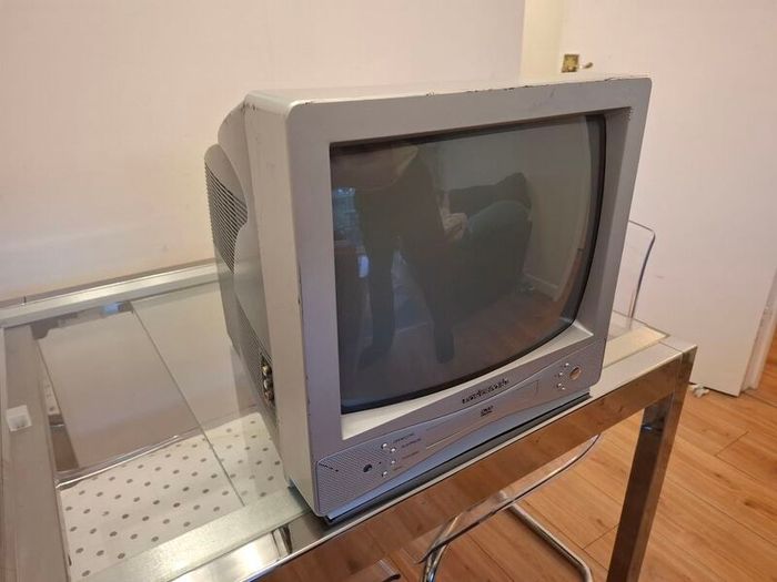 14" PowerPoint CRT TV / DVD Combo