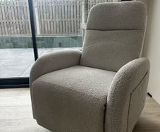 Recliner / Nursing Chair