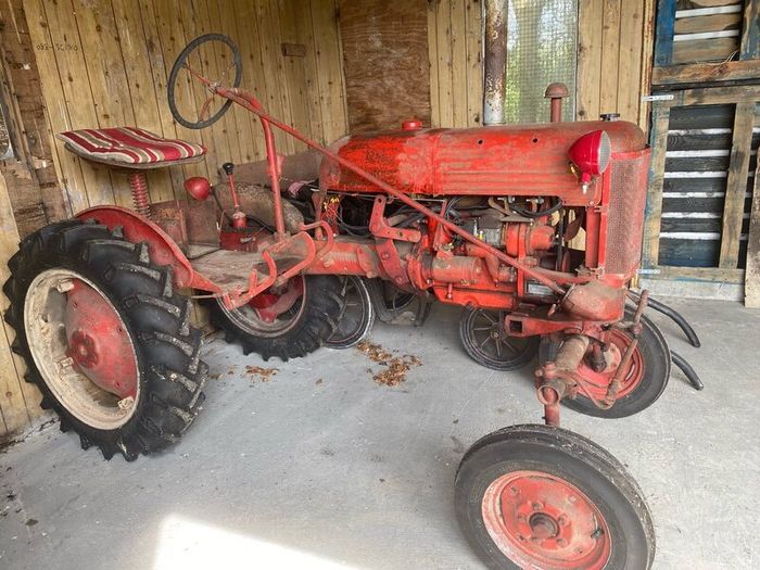 Farmall Cub International Tractor