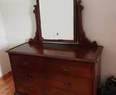 Antique Victorian Mahogany Dressing Chest