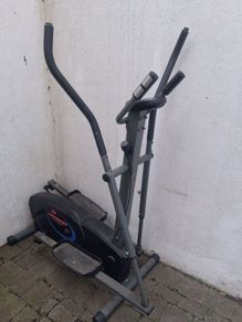 Free Cross Trainer