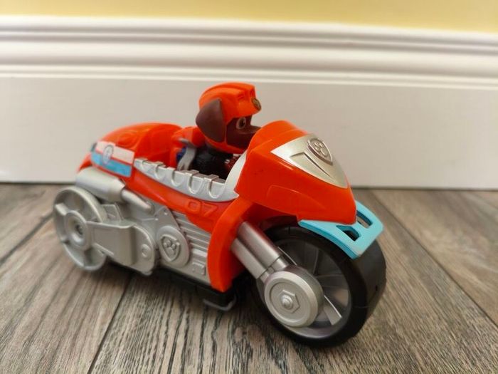 PAW Patrol: Moto Pups Wildcat's Deluxe Pull Back Motorcycle