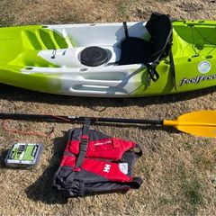 Kayak Feelfree Nomad Sport with Wheel - As New