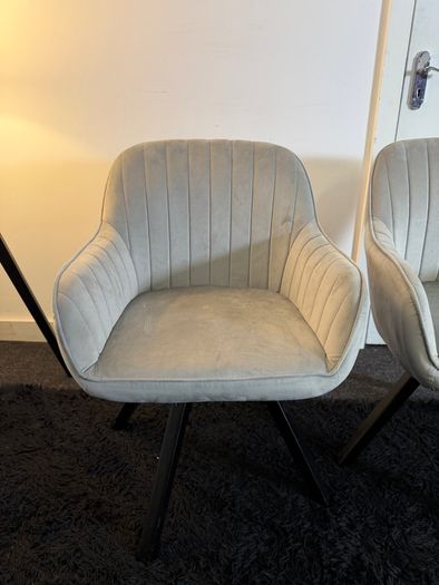Onsevig Armchair