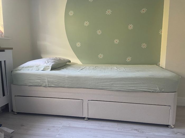 Single bed base with drawers and mattress