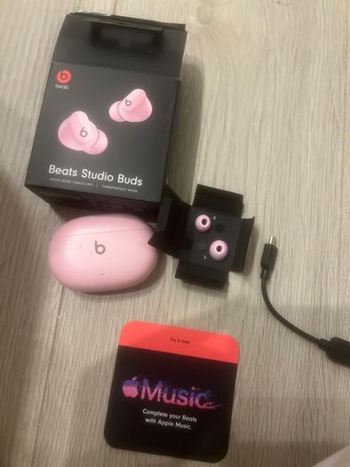 Beats Studio buds