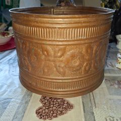 Beautiful Antique Copper Cachepot or Planter, commonly used to hold flower pots. It features embossed repousse decoration showing floral motifs and foliage. Postage Available or collection,