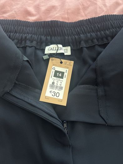 Wide legged trousers