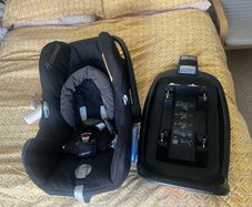 baby carseat