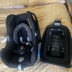 baby carseat