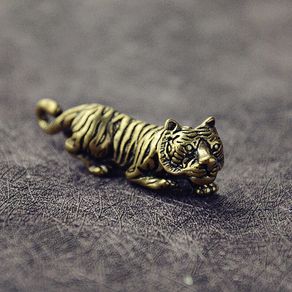 Metal Crouching Tiger Figure